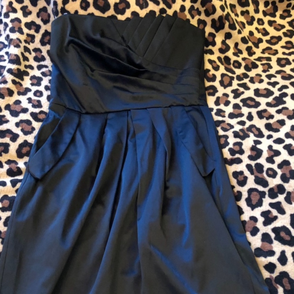 Women’s cocktail dress. Simple yet classy!